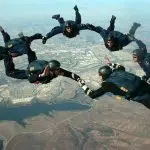 Top 10 des bonnes raisons de faire un saut en parachute